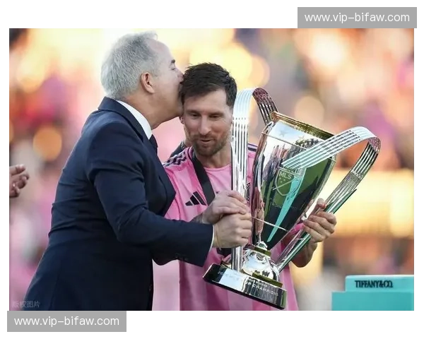 法甲赛前训练：从场地到荣誉的细腻准备